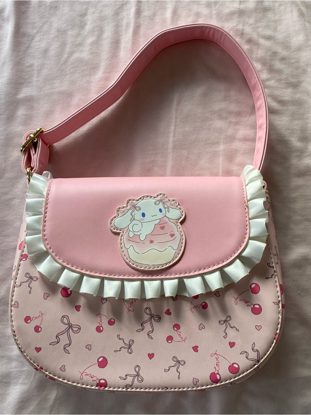 Sanrio Her Universe Hot Topic Cinnamoroll Kawaii Coquette Pink Cupcake Handbag
